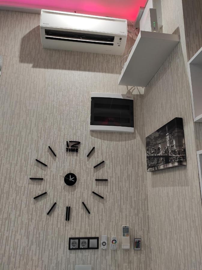 Corvinus Apartman Boedapest Buitenkant foto