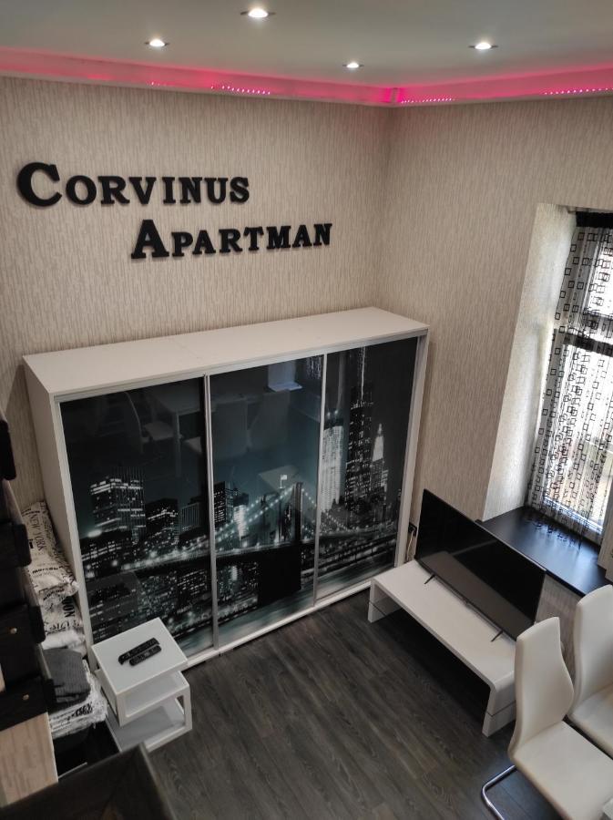 Corvinus Apartman Boedapest Buitenkant foto
