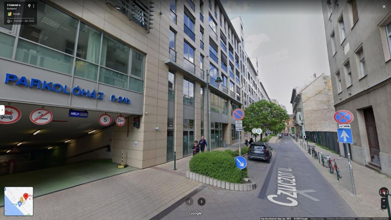 Corvinus Apartman Boedapest Buitenkant foto